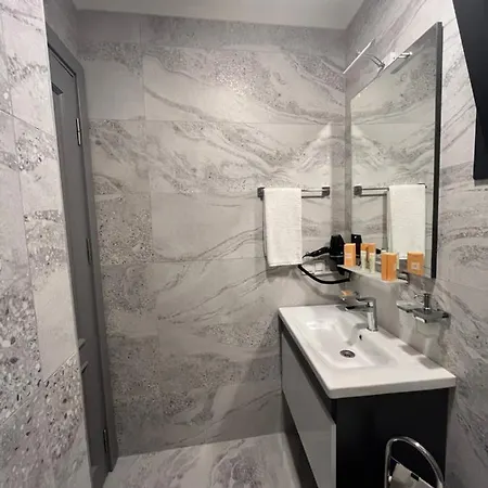 شقة فندقية Pier21 House فتحية